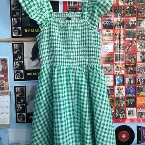 nwt Old Navy gingham dress w/ flutter sleeves